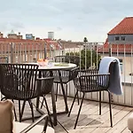 Numa Boxer Апарт-отель 4*