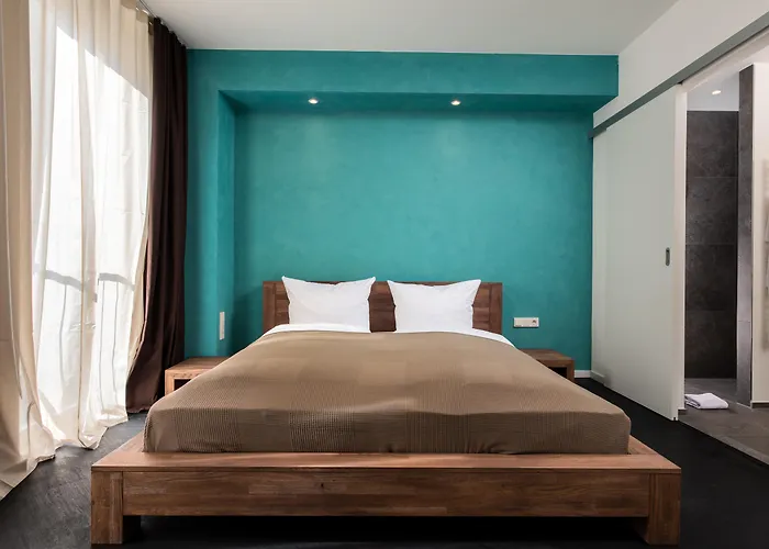 Numa Boxer Aparthotel