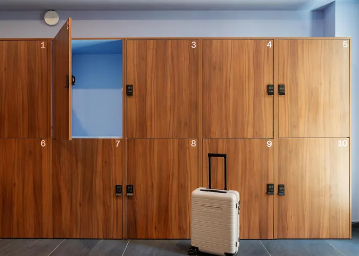 Numa Boxer Aparthotel 4*